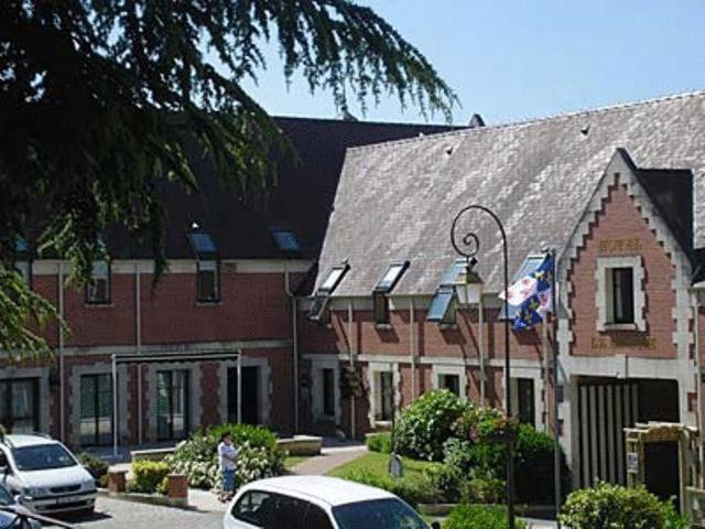 Cit'Hotel - Hotel Le Cedre Noyon Eksteriør bilde